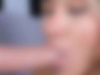 Live cam show with suzysuzza - Joi on Streamer API