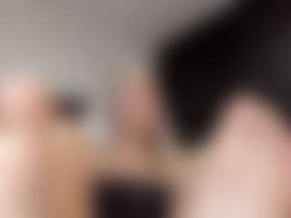 Live cam show with Dashahott - Tease on Camsoda