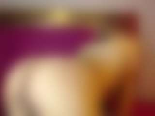 Live cam show with Dashahott - Average on xplaylive.com