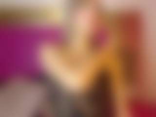 Live cam show with Dashahott - Lean on Camsoda