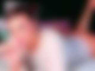Live cam show with EvaLanie - Smoking on xheatlive.com