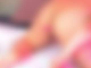 Live cam show with EvaLanie - Average on Camsoda