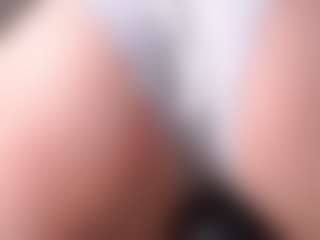 Live cam show with Sofia - Green Eyes on hotwifechat.live