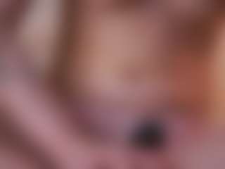 Live cam show with Sofia - Smoking on Pornisteam.com