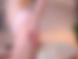 Live cam show with Sofia - Spanking on Latina Girls