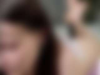 Live cam show with Sofia - Small Ass on CamClone