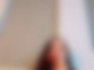 Live cam show with Sofia - Small Ass on Big Tits