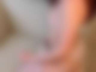 Live cam show with Sofia - Small Ass on SquirtSoMuch