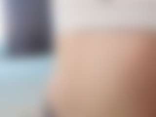 Live cam show with Sofia - Small Ass on Hubzter Live