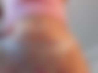 Live cam show with Sofia - Upskirt on fapnchat