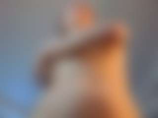 Live cam show with Sofia - Athletic College on Fling VIP Chat