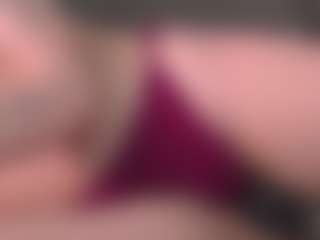 Live cam show with Sofia - Smoking on Cam Slut