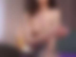 Live cam show with Sofia - Brown Hair on https://playwithruby.com