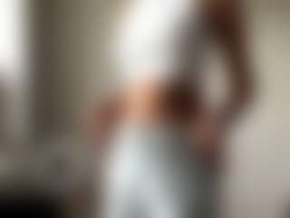 Live cam show with JustaDaleus - Granny on CamwithHer