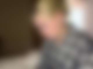 Live cam show with Sophia - Middle Aged on iamadamtest123.com
