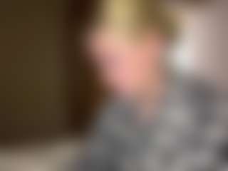 Live cam show with Sophia - Ball Sucking on iamadamtest123.com