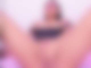 Live cam show with MiistyRose - Facial on live18s.com
