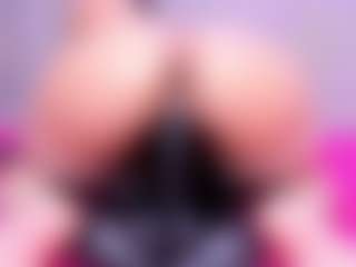 Live cam show with MiistyRose - Dildo Or Vibrator Granny on SinfulBabes
