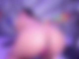 Live cam show with MiistyRose - Amateur Curvy on Camsoda
