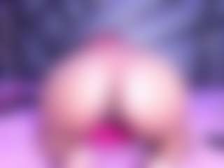 Live cam show with MiistyRose - Granny Petite on Streamer API