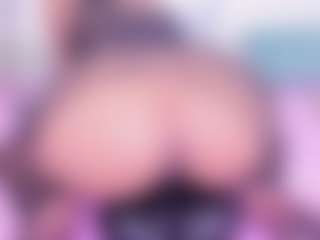 Live cam show with MiistyRose - Facial on Camsoda