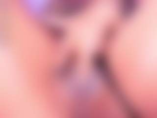 Live cam show with MiistyRose - Smoking on Camsoda