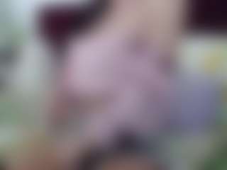 Saraanova's Live Sex Cam Show