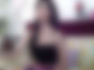 Live cam show with Saraanova - Black Hair on StripNow