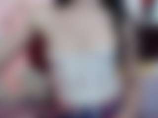 Live cam show with Saraanova - Black Hair on madthumbs