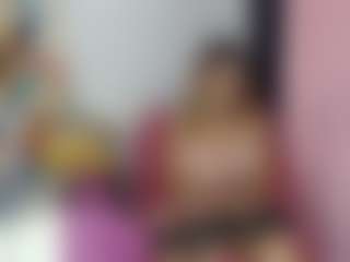 Live cam show with valerierousse - Orgasm on sexylive.show