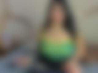 Live cam show with Zayra - Roleplay on AdultVida.com