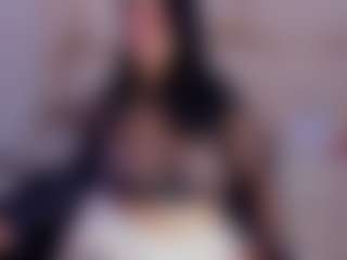 Live cam show with Zayra - Glasses on TastyBlacksLive