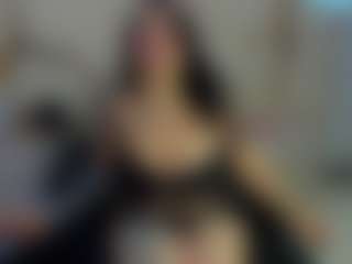 Zayra's Live Sex Cam Show