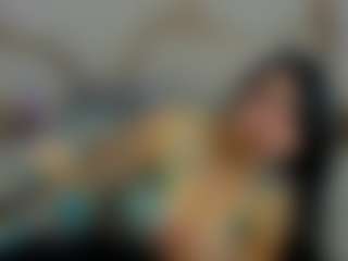 Live cam show with Zayra - Spanks on Big Tits