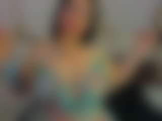 Live cam show with Zayra - BBW on StripNow