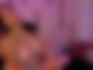 Live cam show with Zayra - Sensual on fapnchat