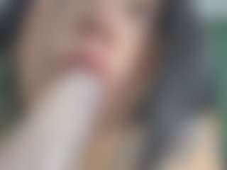 Live cam show with Zayra - Sensual on Soda Cam