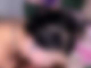 Live cam show with Zayra - Smoking on eurowanks.com