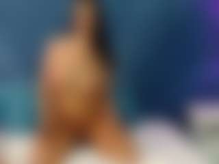 Live cam show with Deezylicious - Ass Bouncing on camwithhim.com