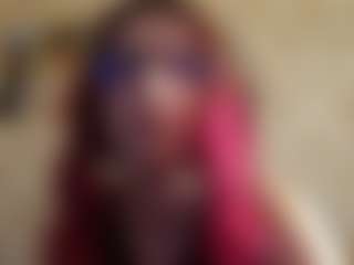 Live cam show with Isa - Nipple Piercings on CamClone