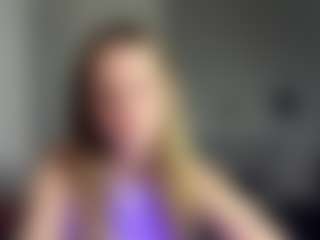 Live cam show with AdelinaComerford - Petite MILF on Mixed Magazine Live