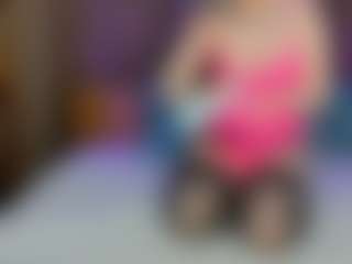 Live cam show with AshleyCutiePie - Middle Aged on TeamSkeetLive