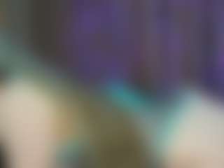 Live cam show with AshleyCutiePie - Blonde Hair Middle Aged on Chatstar