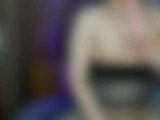 Live cam show with AshleyCutiePie - Middle Aged on thefappeningchat.com