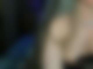 Live cam show with AshleyCutiePie - Blonde Hair Middle Aged on instabang