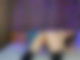 Live cam show with AshleyCutiePie - Middle Aged on livesuperchat.net