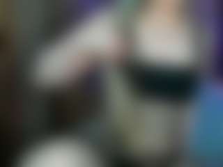Live cam show with AshleyCutiePie - Blonde Hair Middle Aged on instabang