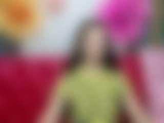Live cam show with JessicaBreeze - Body Massage on livesuperchat.net