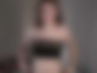 Live cam show with Stacy - Camel Toe on CamClone