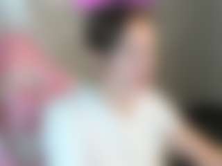 Live cam show with Kylara-1 - Ahegao on AdultVida.com